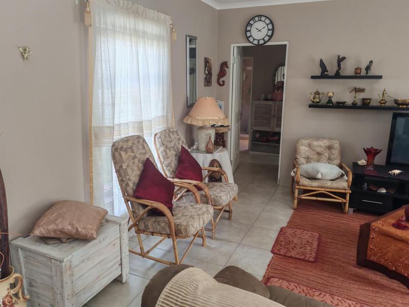 2 Bedroom Property for Sale in Sandbaai Western Cape